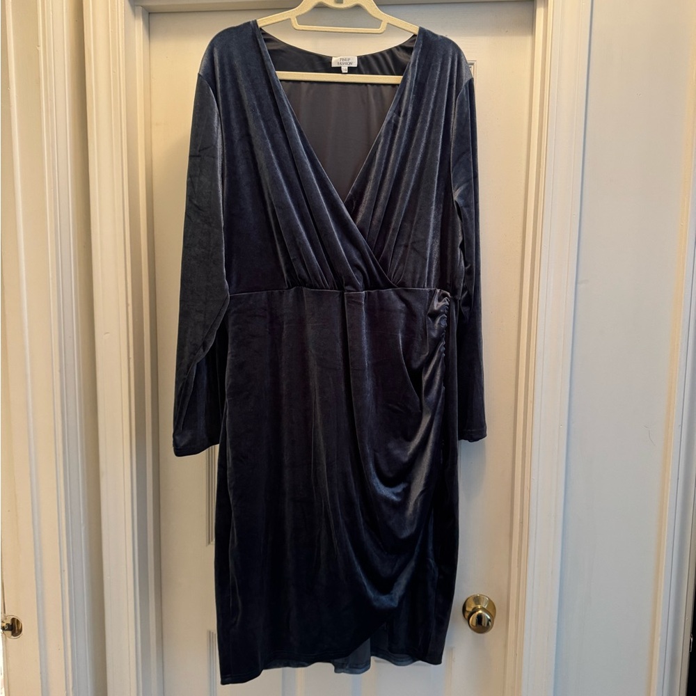 Pinup Fashion Size 24 Elegant Velvet Wrap Dress